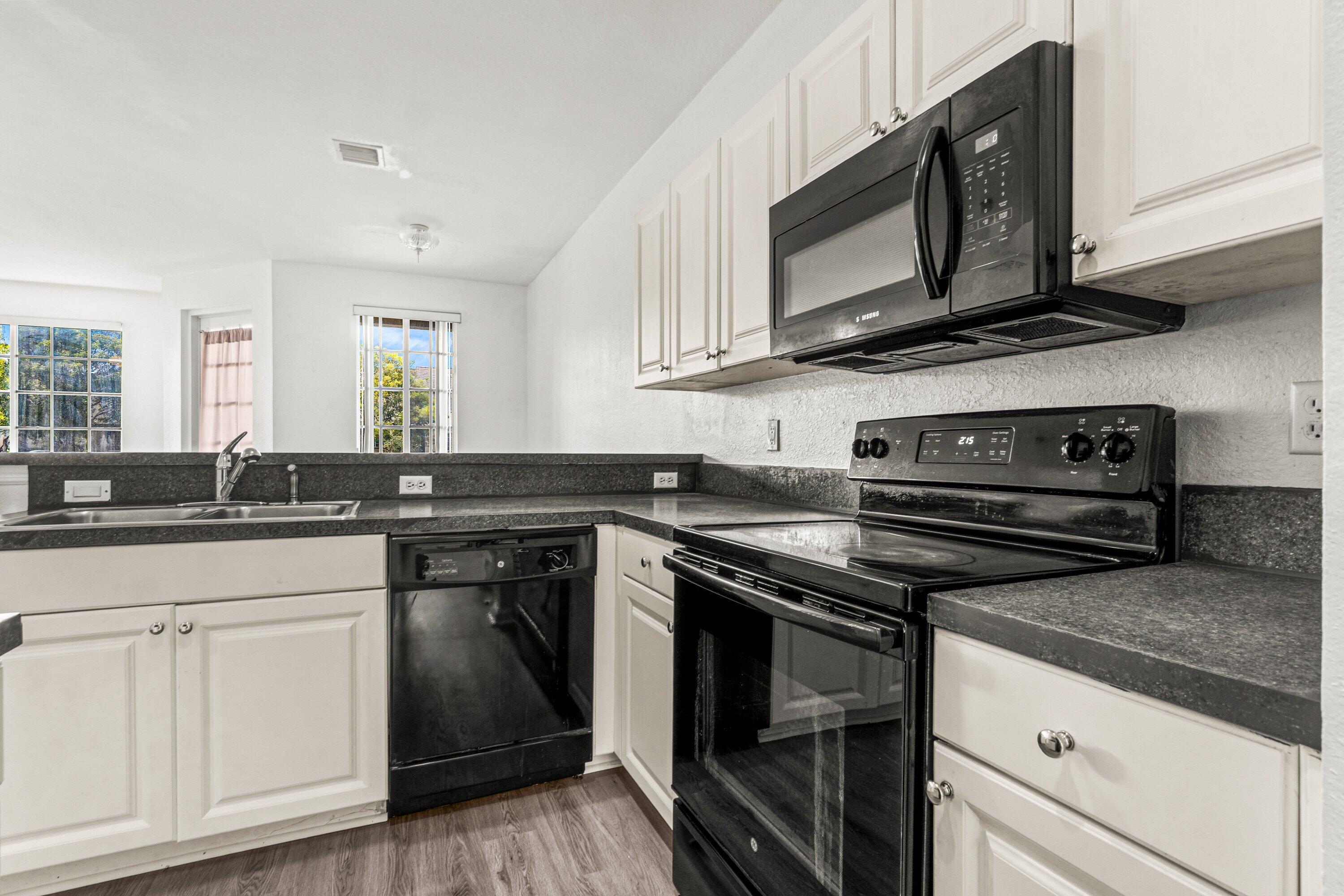 MARSH HARBOUR - Residential