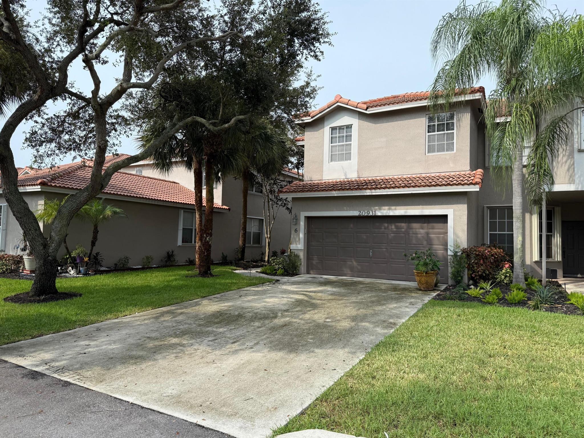 Great Opportunity rarely available townhome in Mission Bay. End-unit (premium lot), 2 car garage and double wide driveway. Highly desirable 3 bed/ 2.5 bath townhome nestled in the exclusive subdivision of Las Flores in Mission Bay. Entire unit freshly painted and clean. Ready for immediate move-in.Cable and Internet provided by association. Amenities include pool, tennis courts, pickleball, basketball court, soccer and clubhouse.