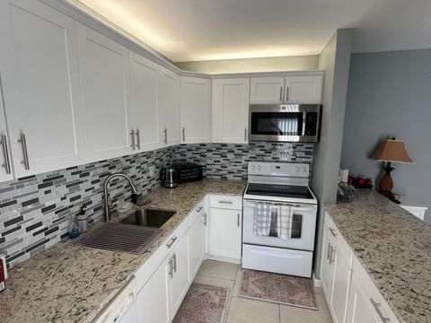 304 Miramar Lane C4 Palm Beach Gardens FL 33410