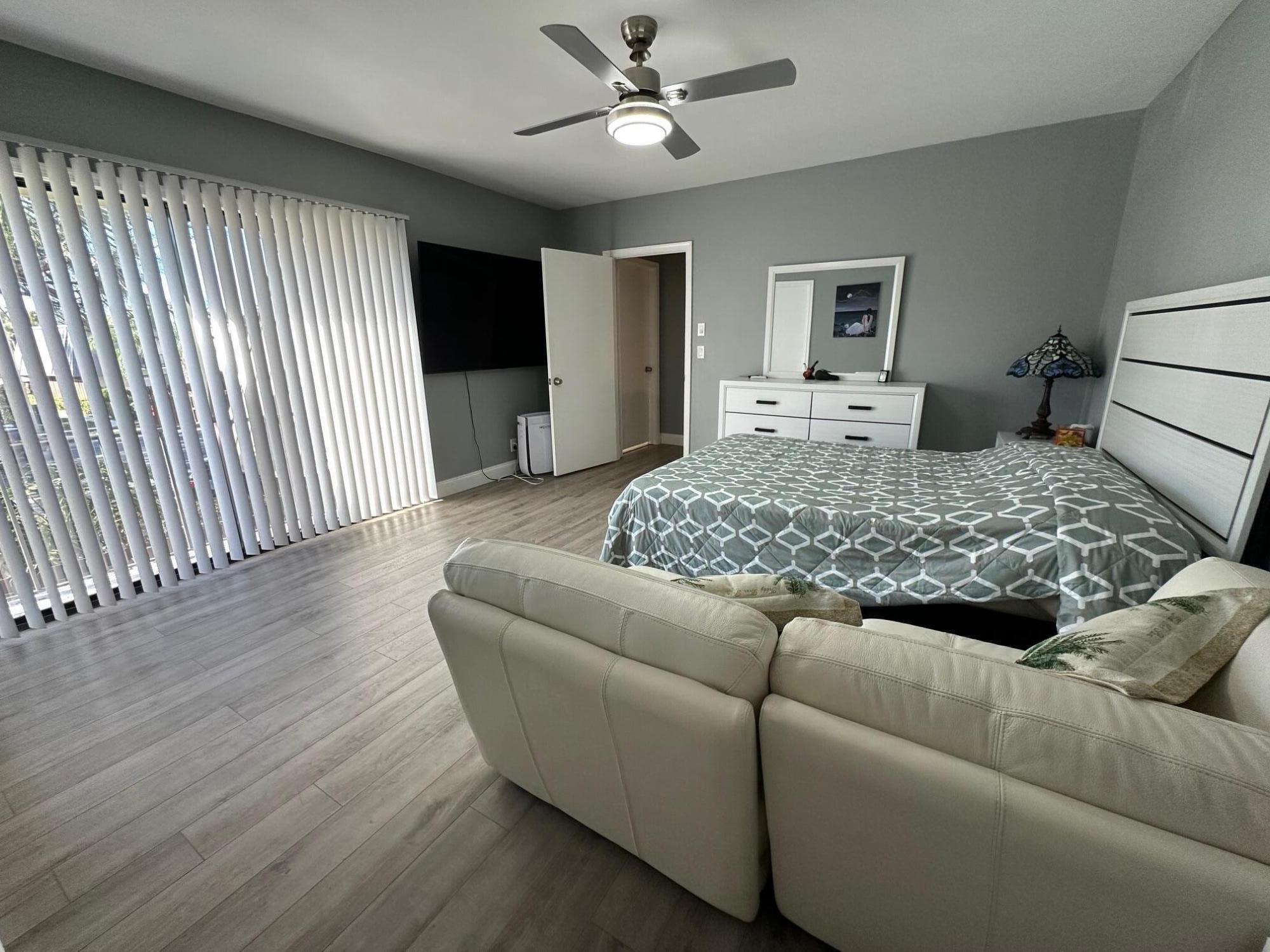 MIRAMAR TOWNHOMES FILED 10-23-79 - Residential