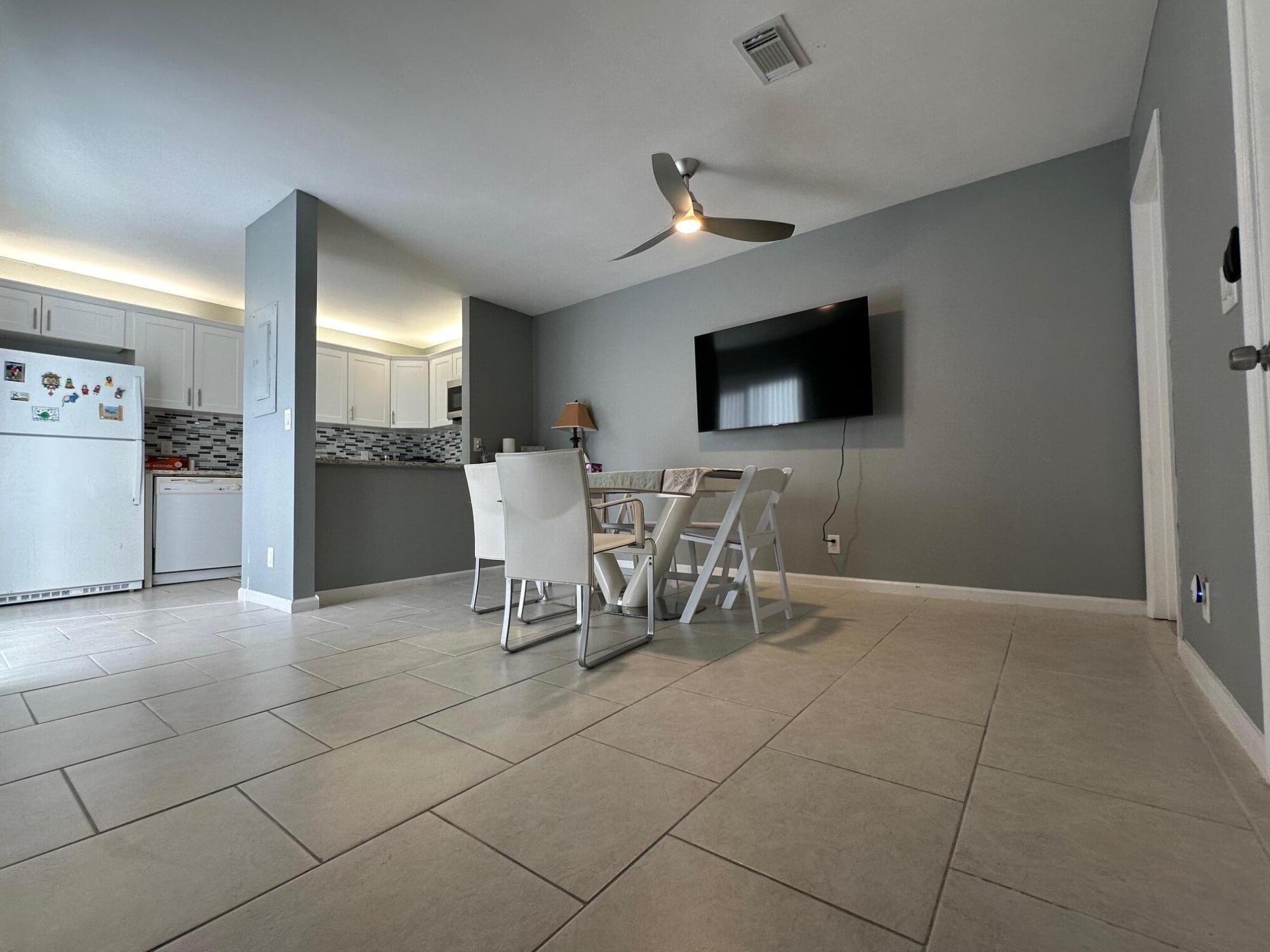 MIRAMAR TOWNHOMES FILED 10-23-79 - Residential