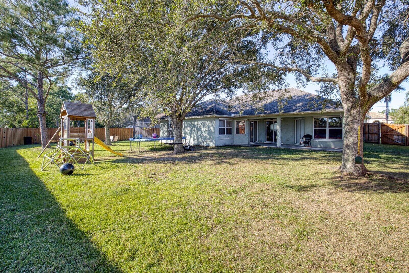 PORT ST LUCIE SECTION 46 1ST REPLAT - Residential
