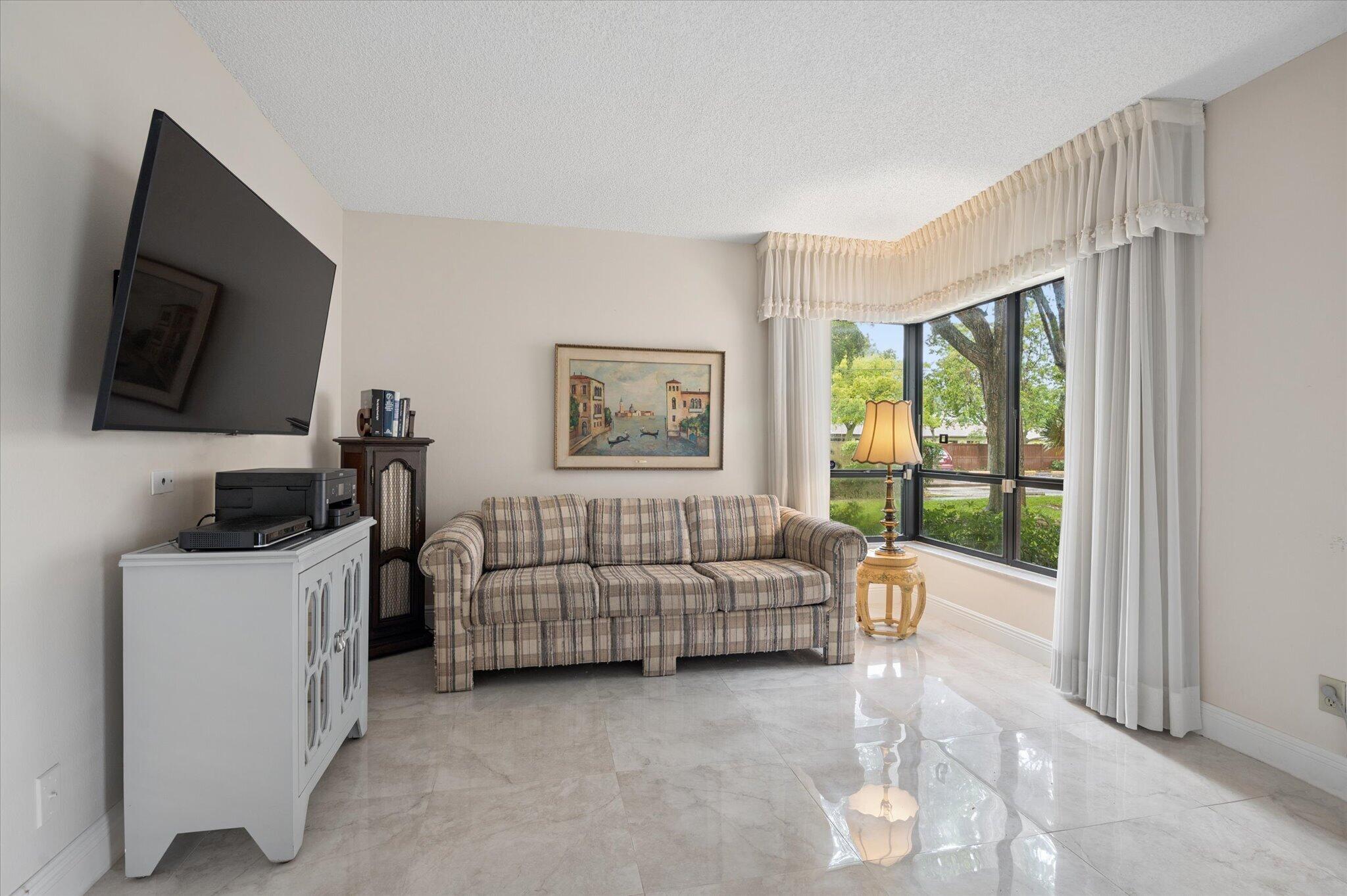 MEADOWRIDGE CONDO - Residential