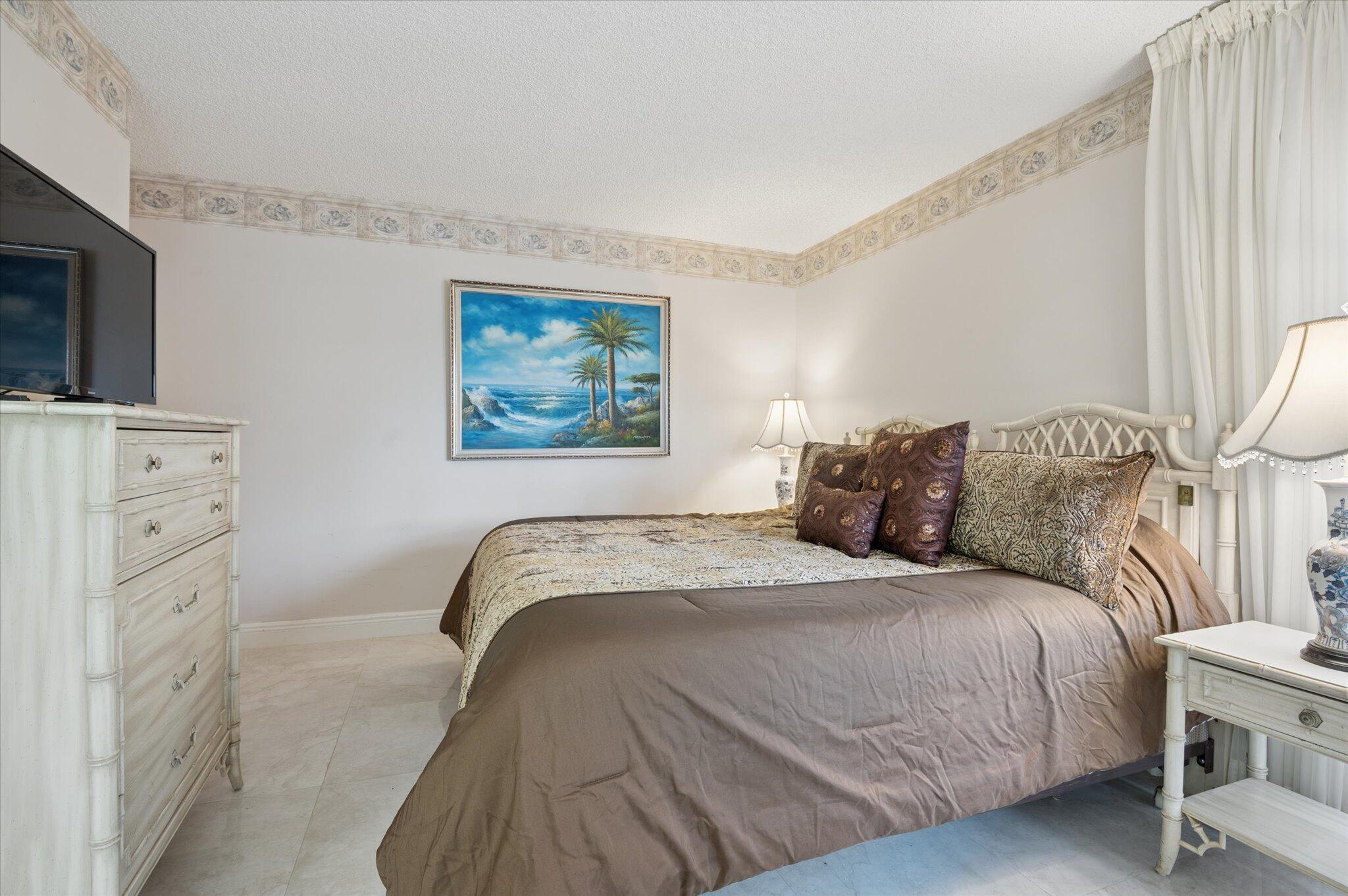 MEADOWRIDGE CONDO - Residential