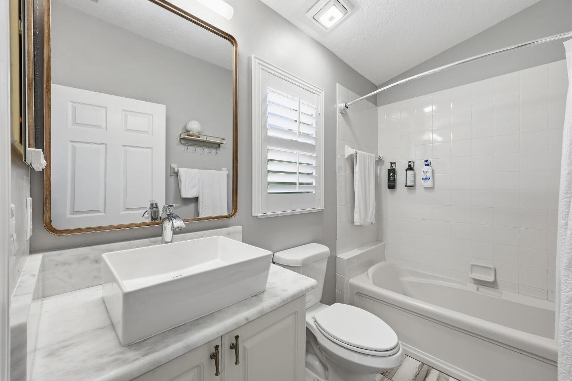 LAKEFOREST AT ST LUCIE WEST PHASE 1 - Residential