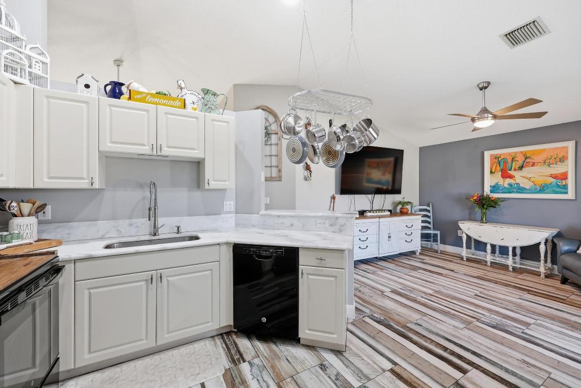 LAKEFOREST AT ST LUCIE WEST PHASE 1 - Residential