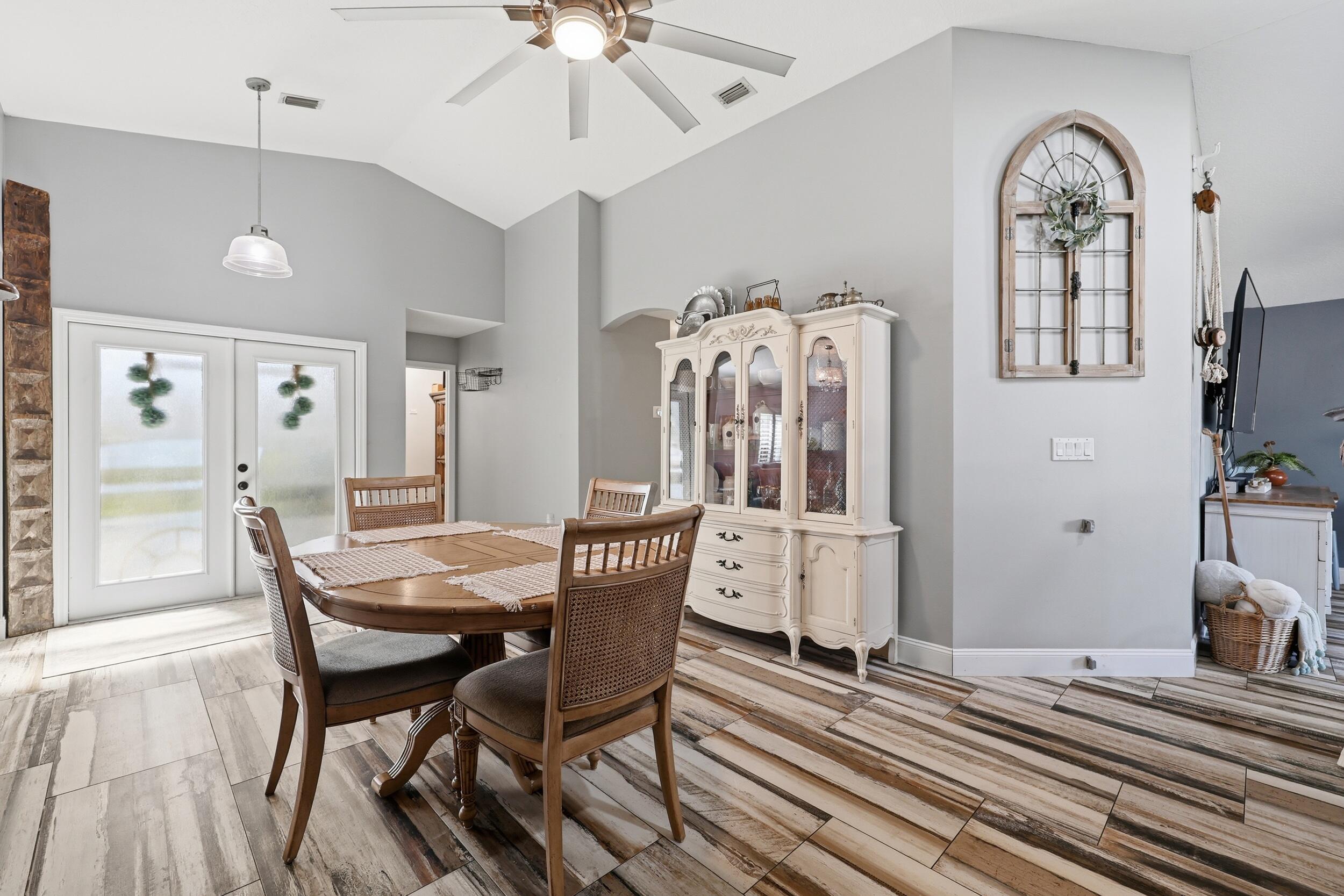 LAKEFOREST AT ST LUCIE WEST PHASE 1 - Residential