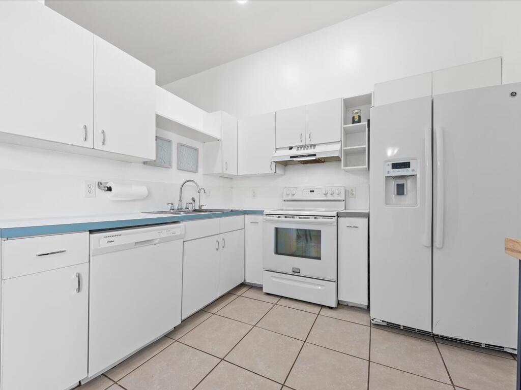 2260 SW Cameo Boulevard
