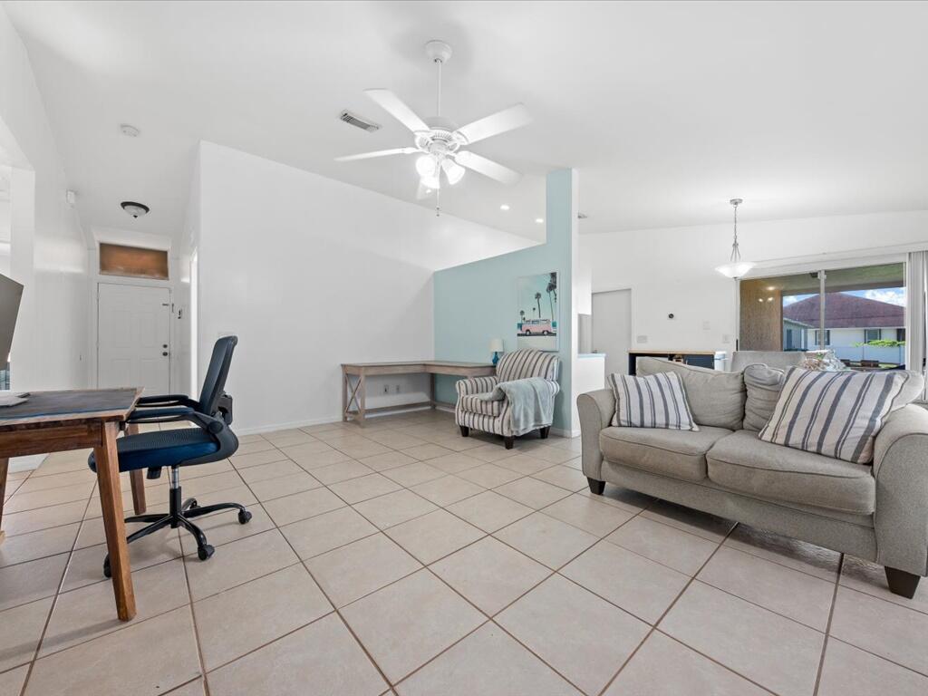 PORT ST LUCIE SECTION 9 - Residential