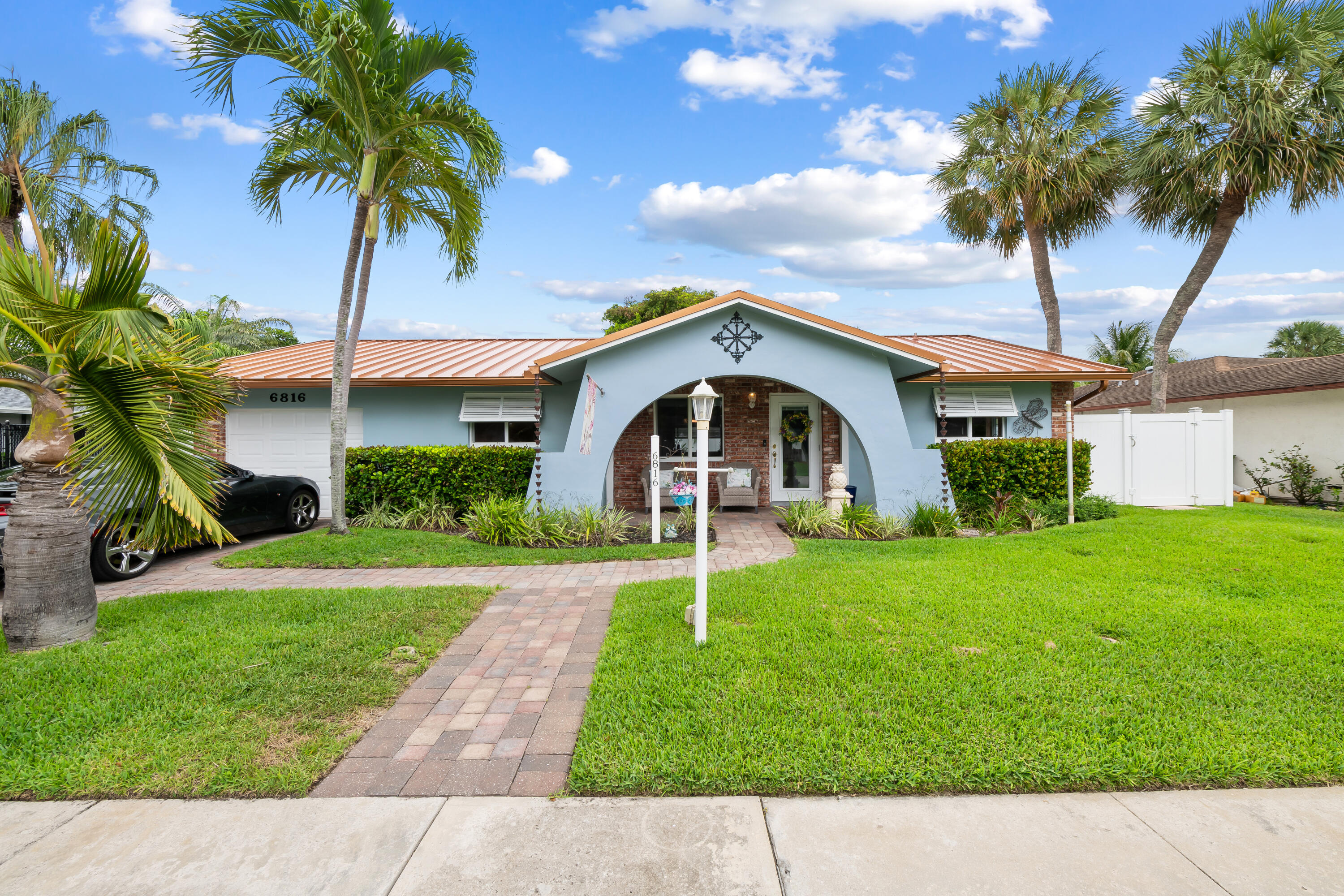 6816 NW 28th Terrace