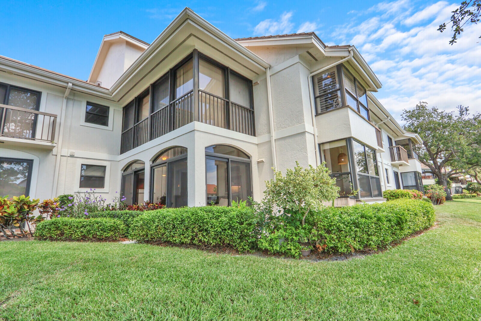 16000 W Bay Drive 158