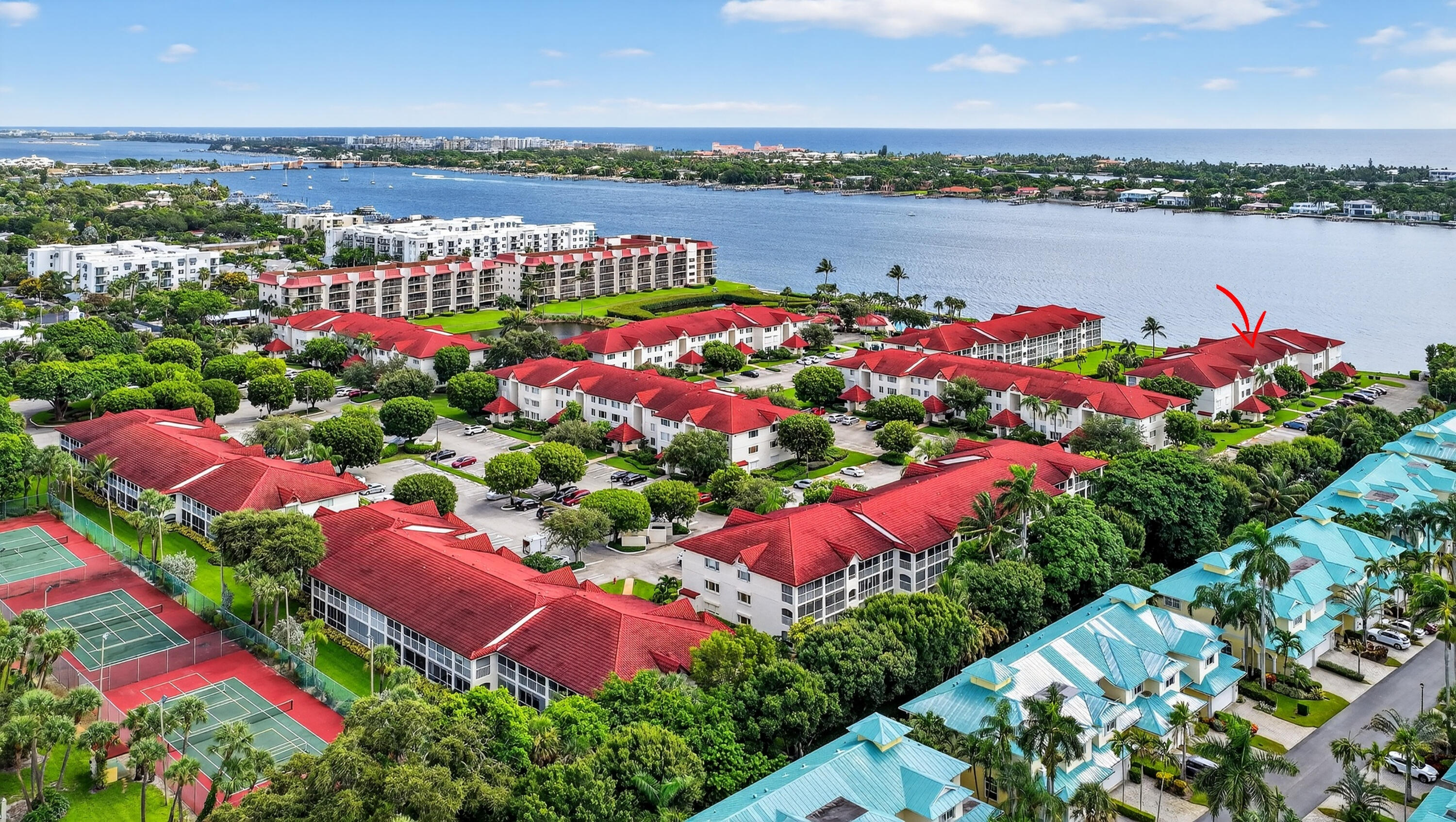 HALF MOON BAY CONDO - Residential