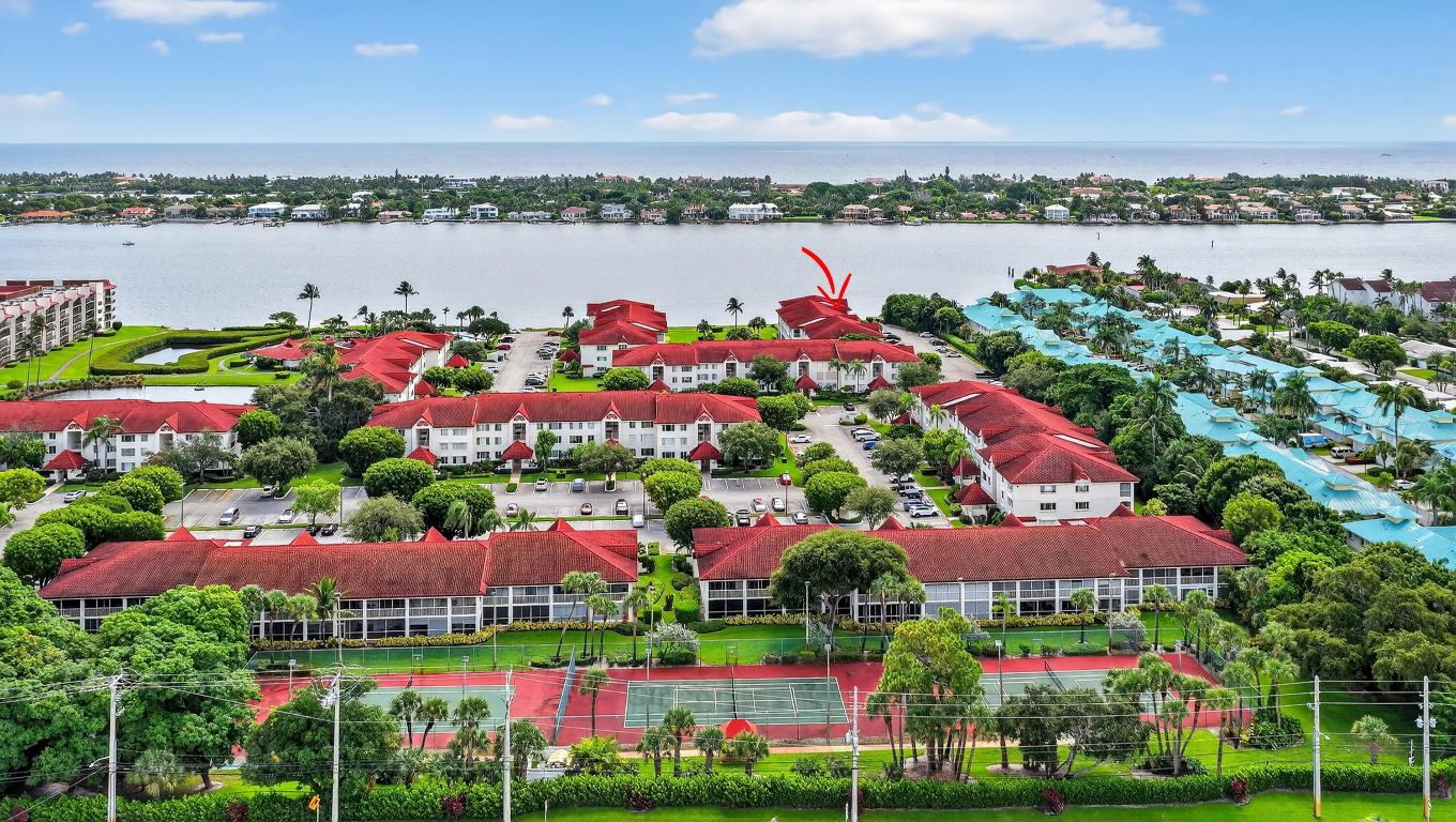 HALF MOON BAY CONDO - Residential