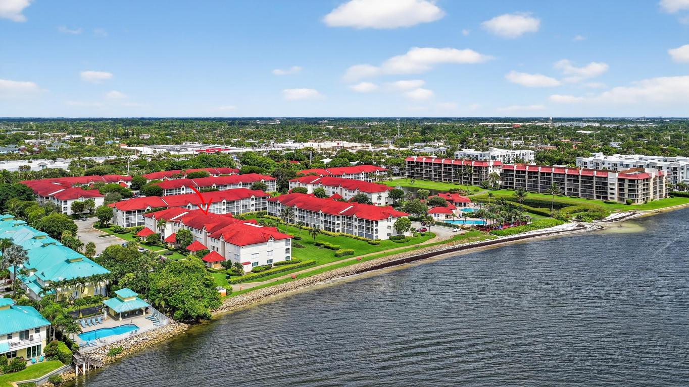 HALF MOON BAY CONDO - Residential