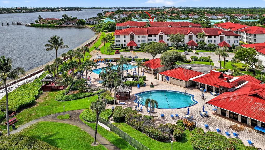 Photo of 110 Half Moon Circle #D2, Hypoluxo, FL 33462 (MLS # R11110153)