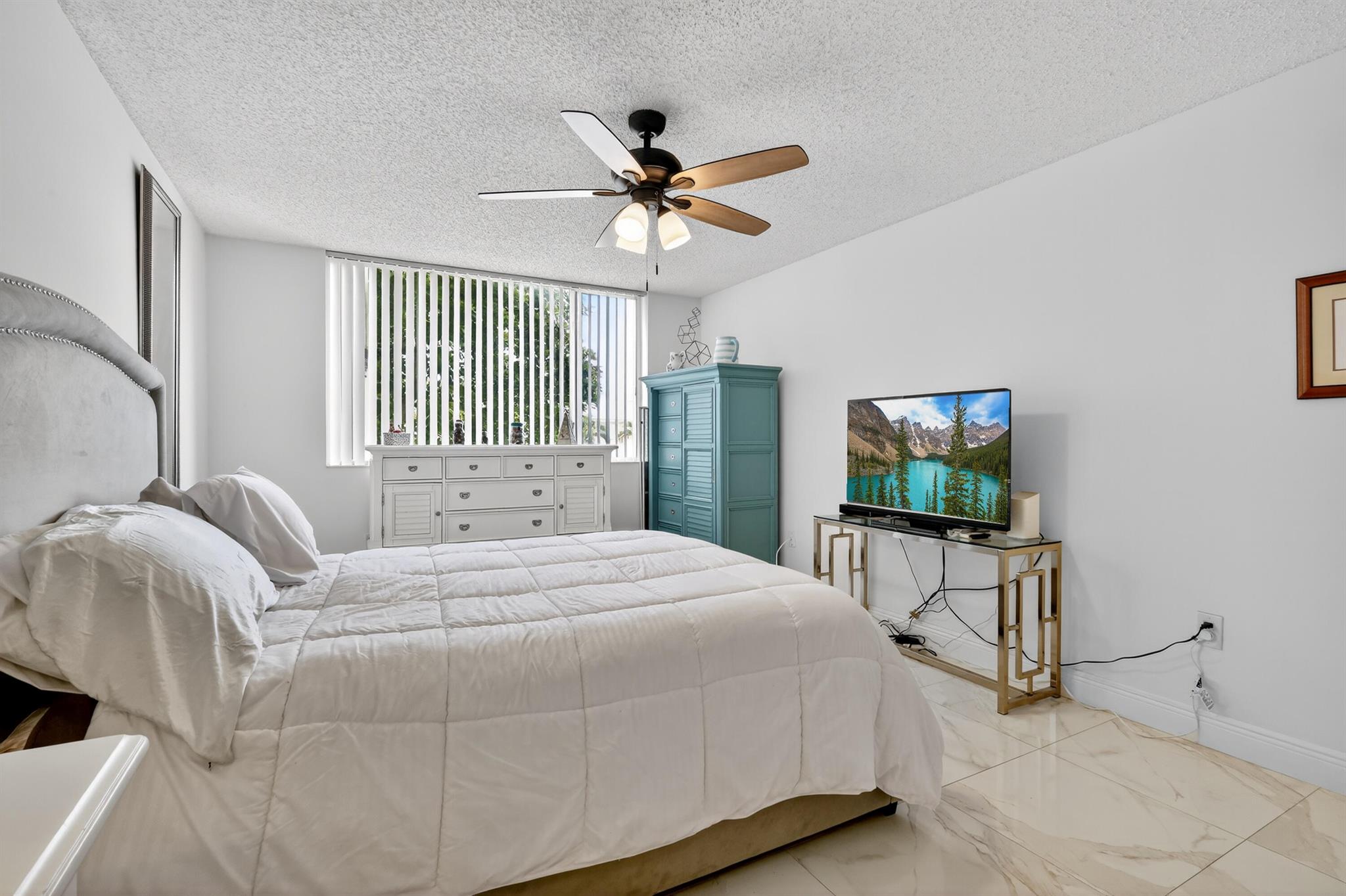 HALF MOON BAY CONDO - Residential