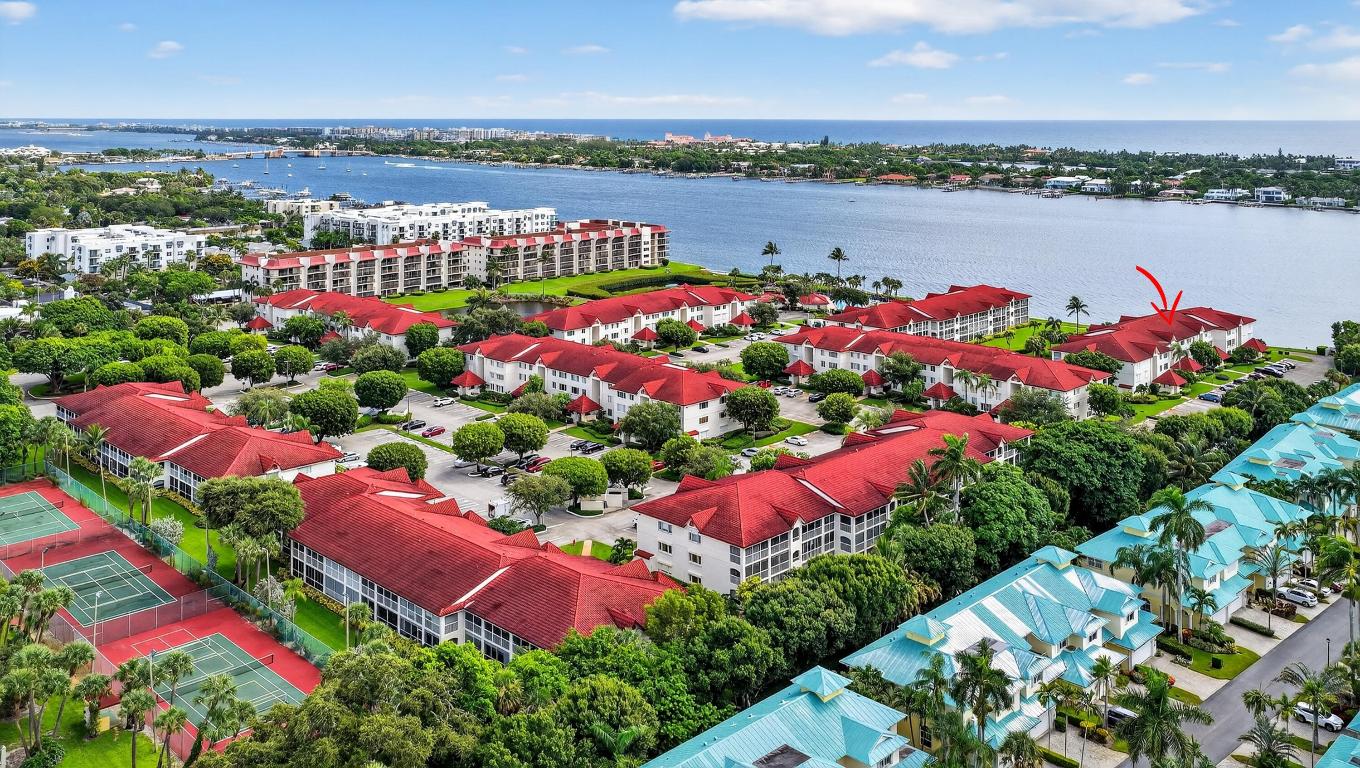 HALF MOON BAY CONDO - Residential