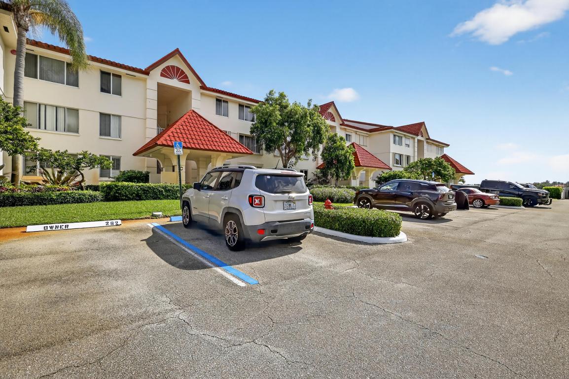 HALF MOON BAY CONDO - Residential