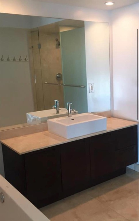 St tropez on the Bay - Residential