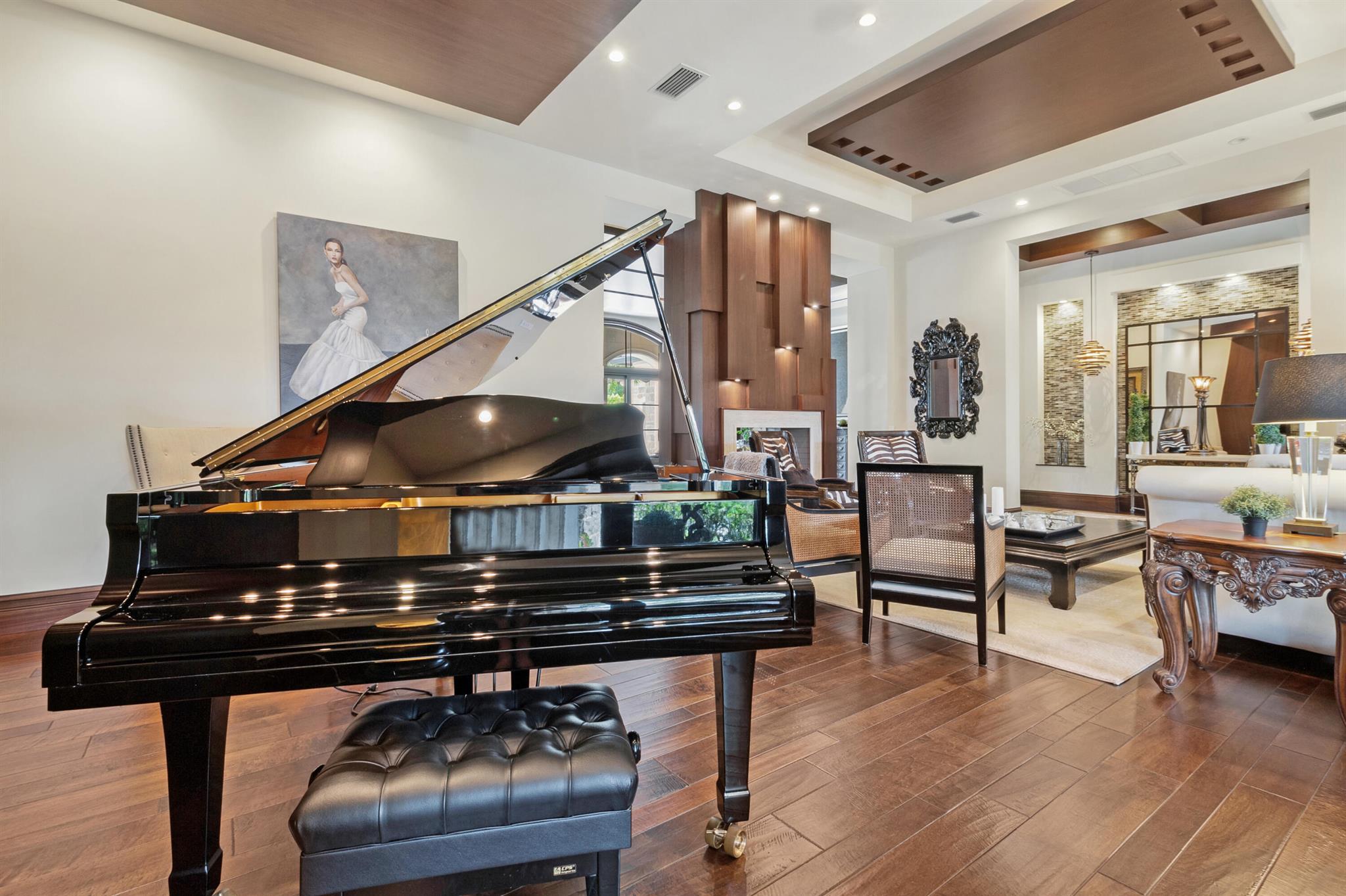 MAPLEWOOD - Residential