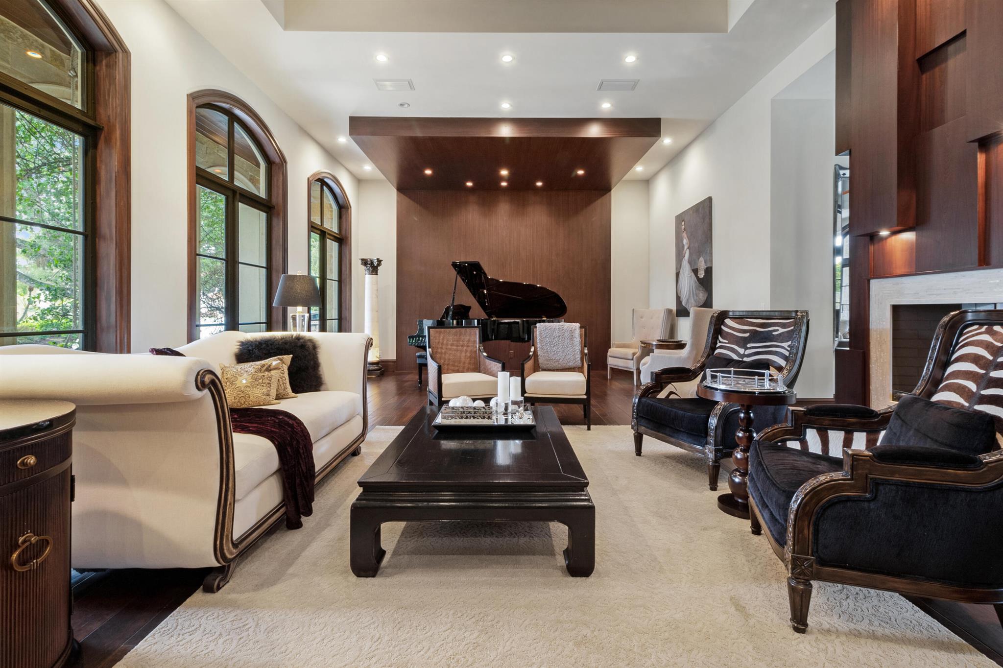 MAPLEWOOD - Residential