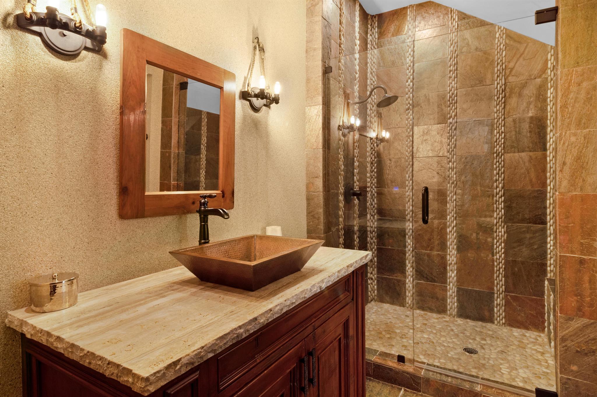 MAPLEWOOD - Residential