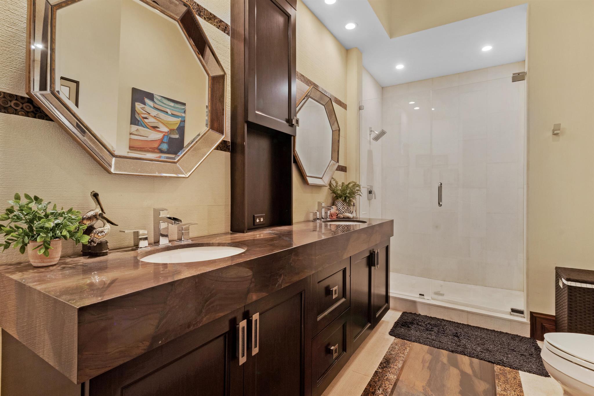 MAPLEWOOD - Residential