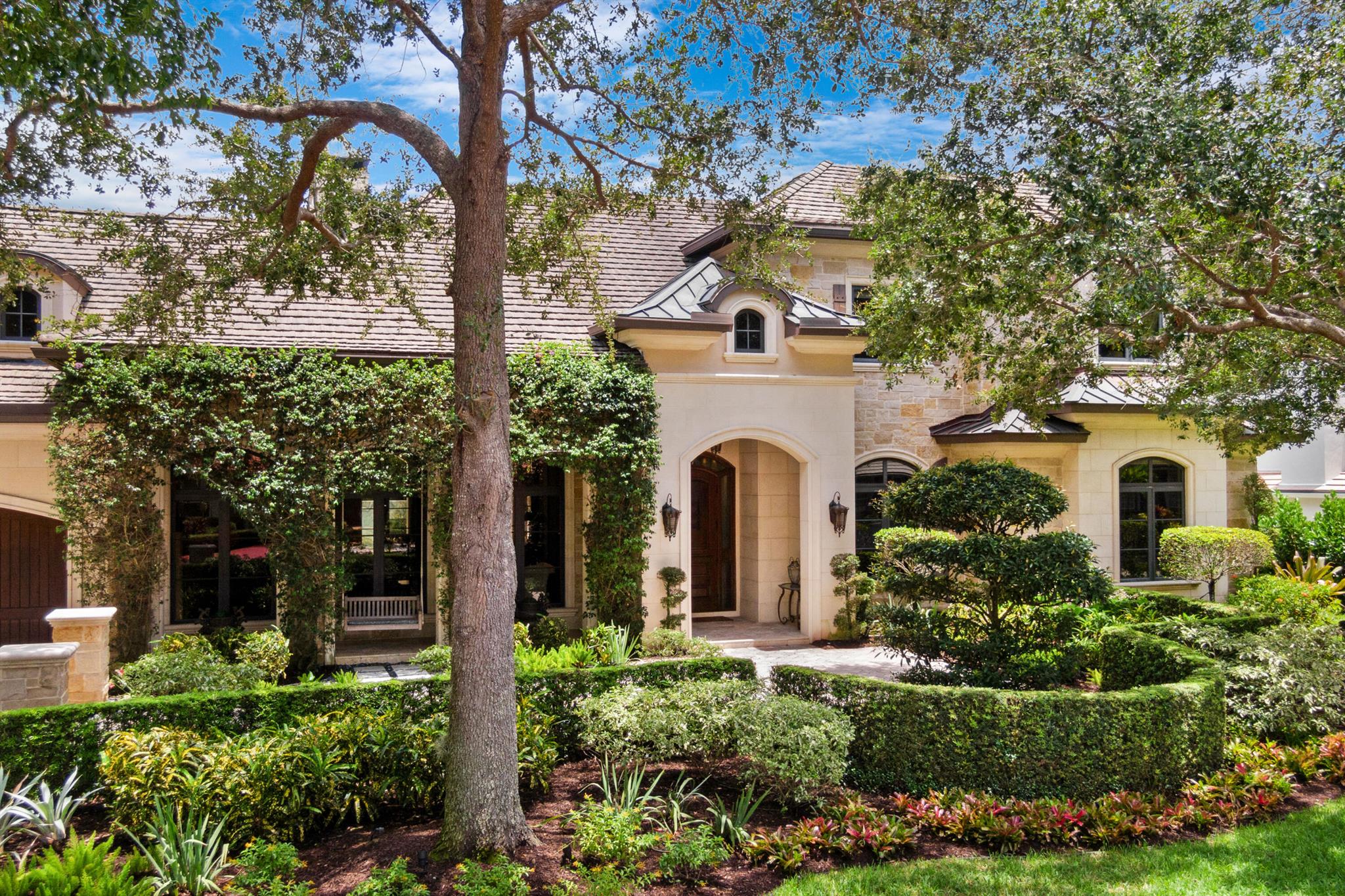 MAPLEWOOD - Residential