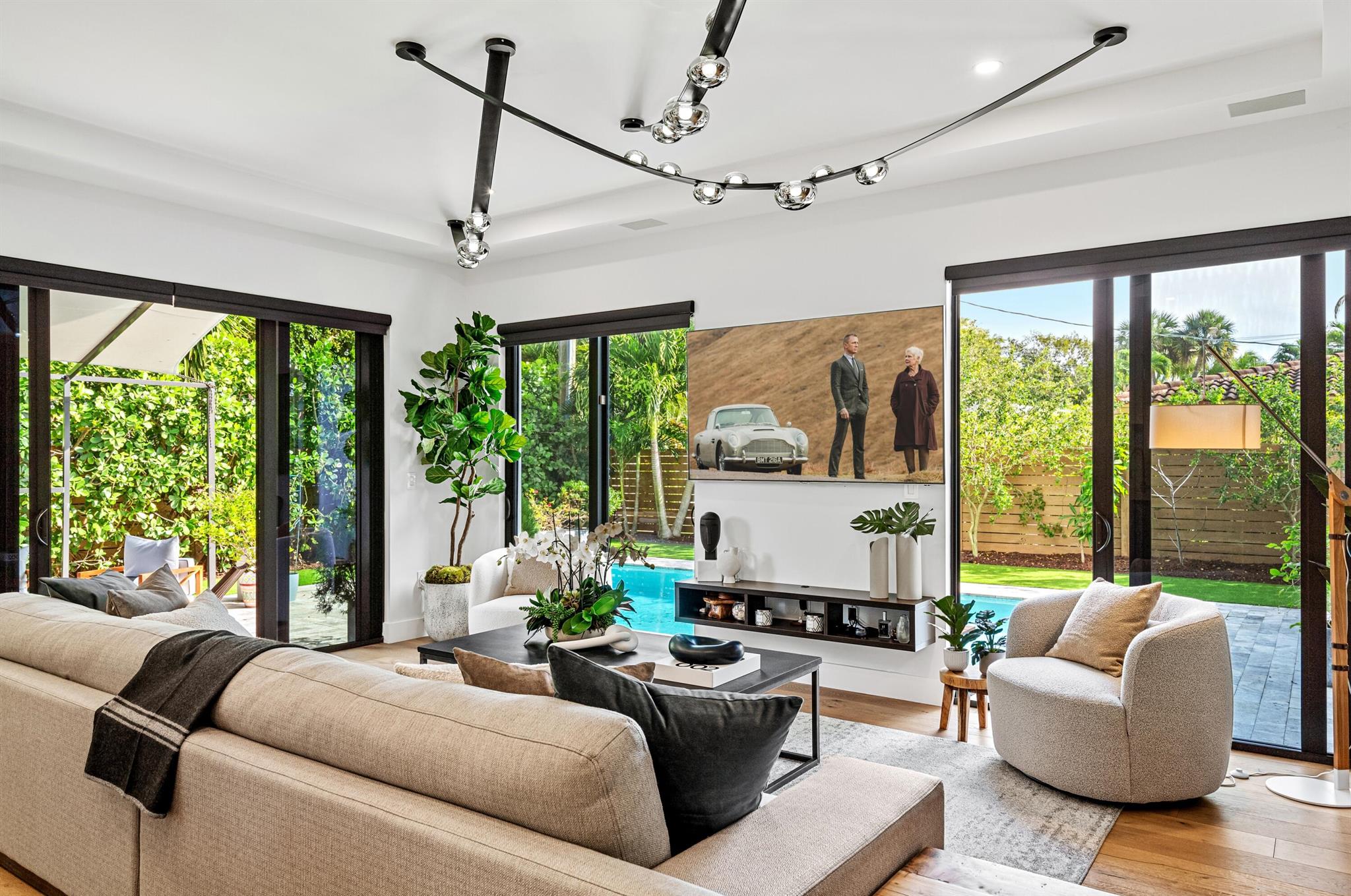 Tunison Palms - Residential