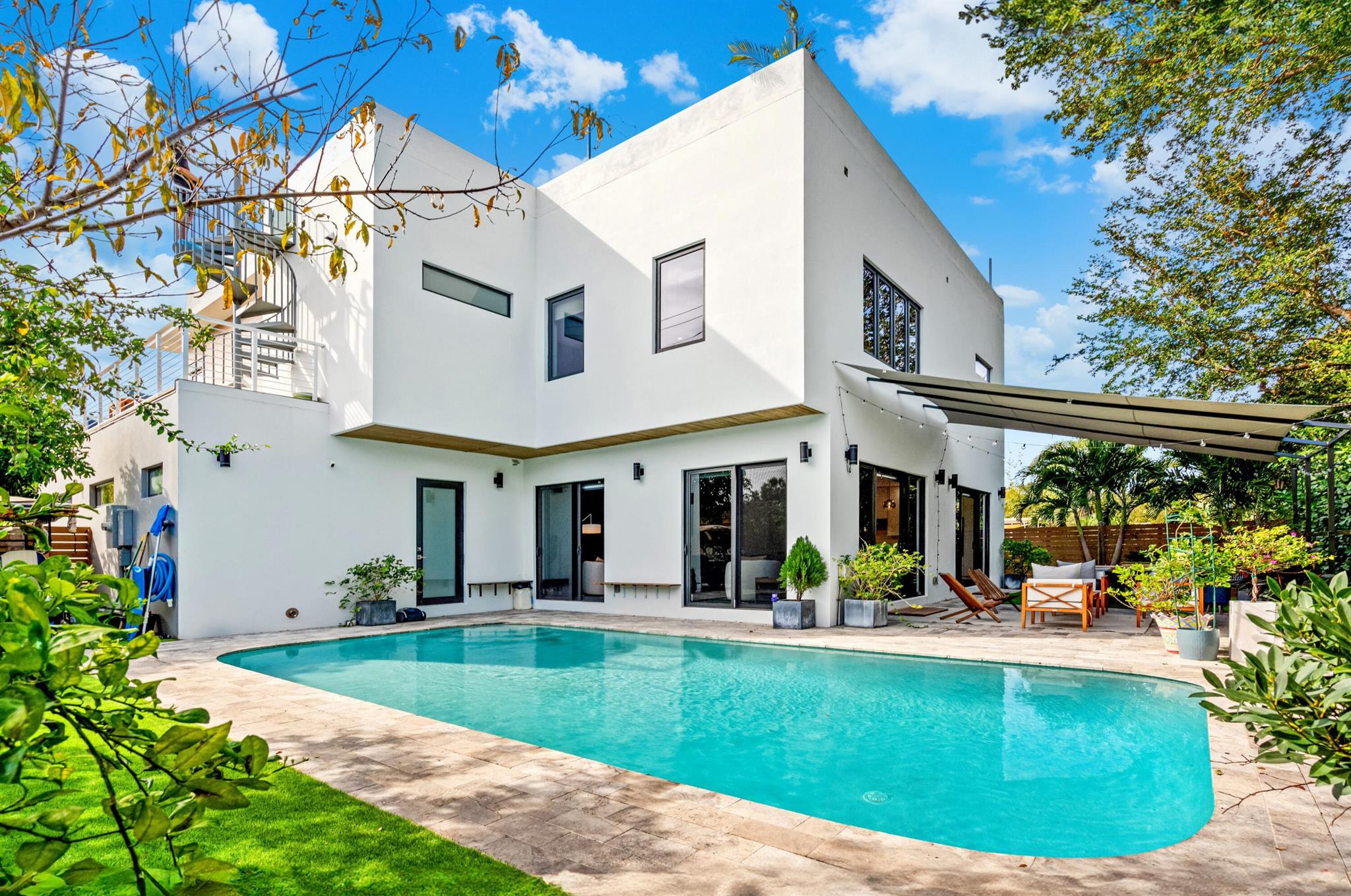 Tunison Palms - Residential