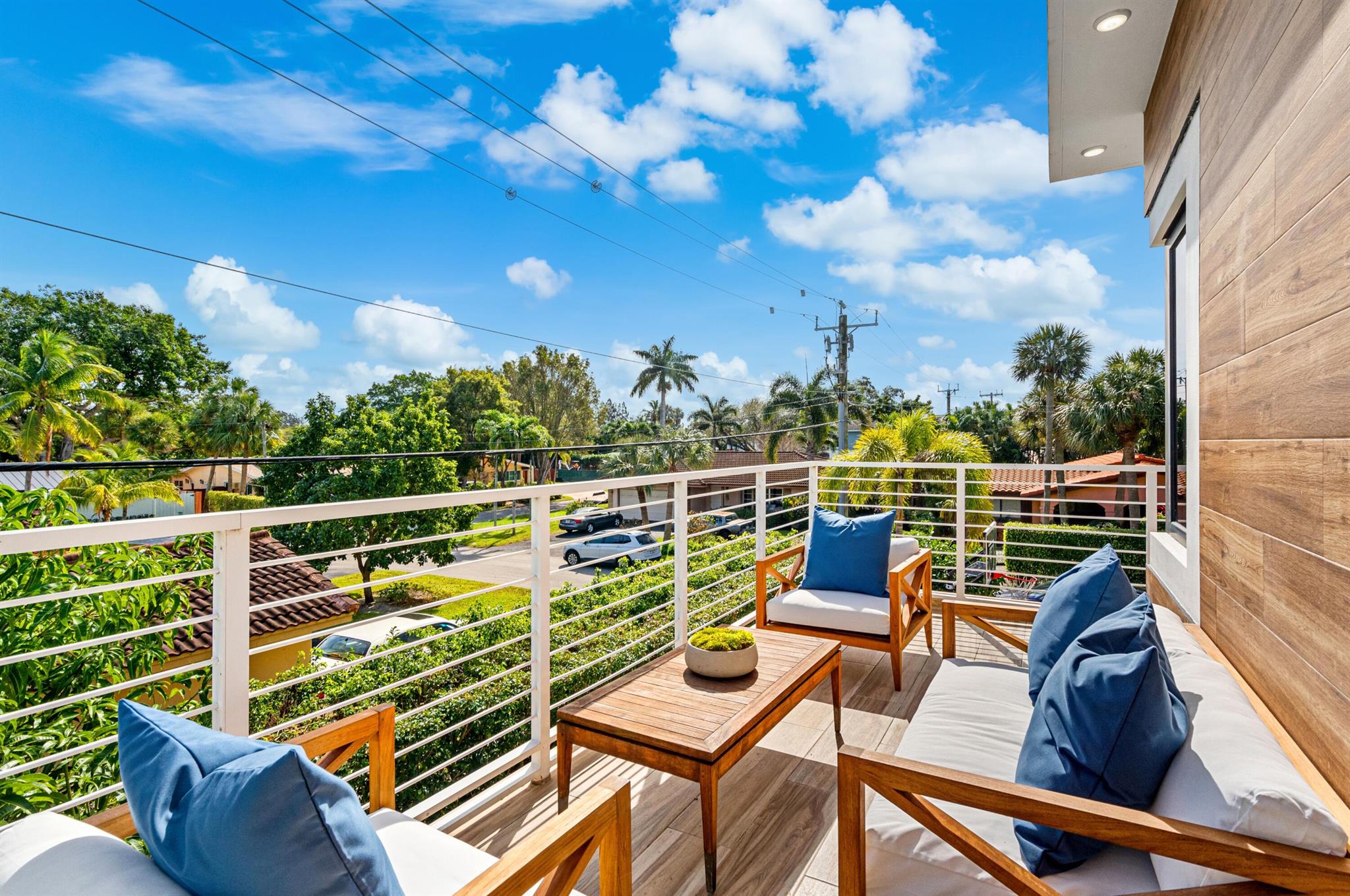 Tunison Palms - Residential