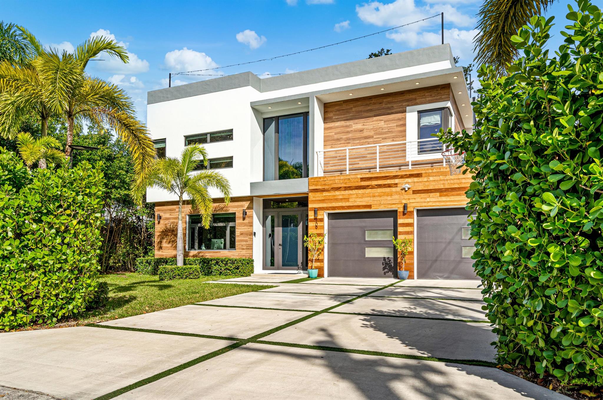 Tunison Palms - Residential