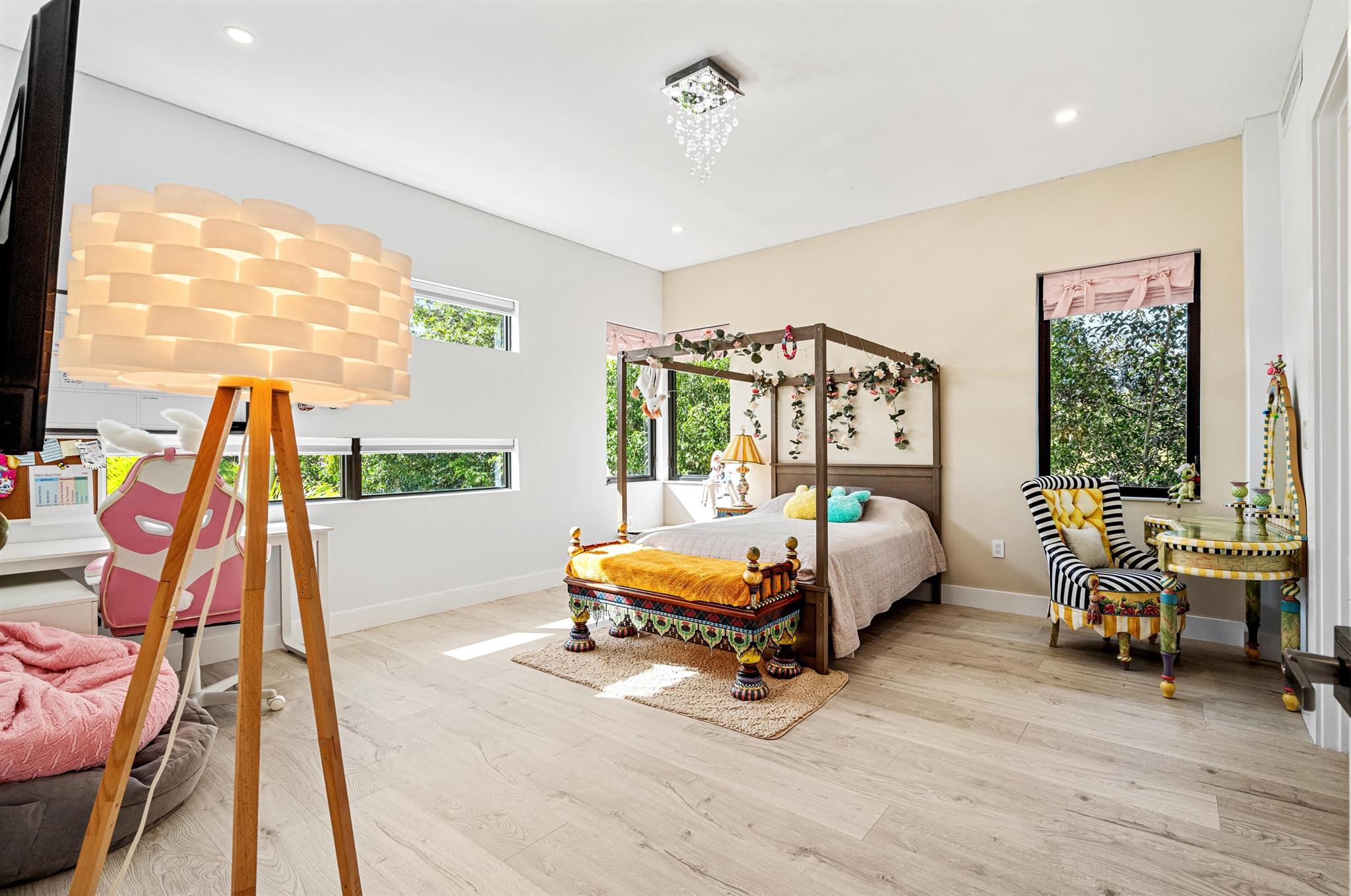 Tunison Palms - Residential