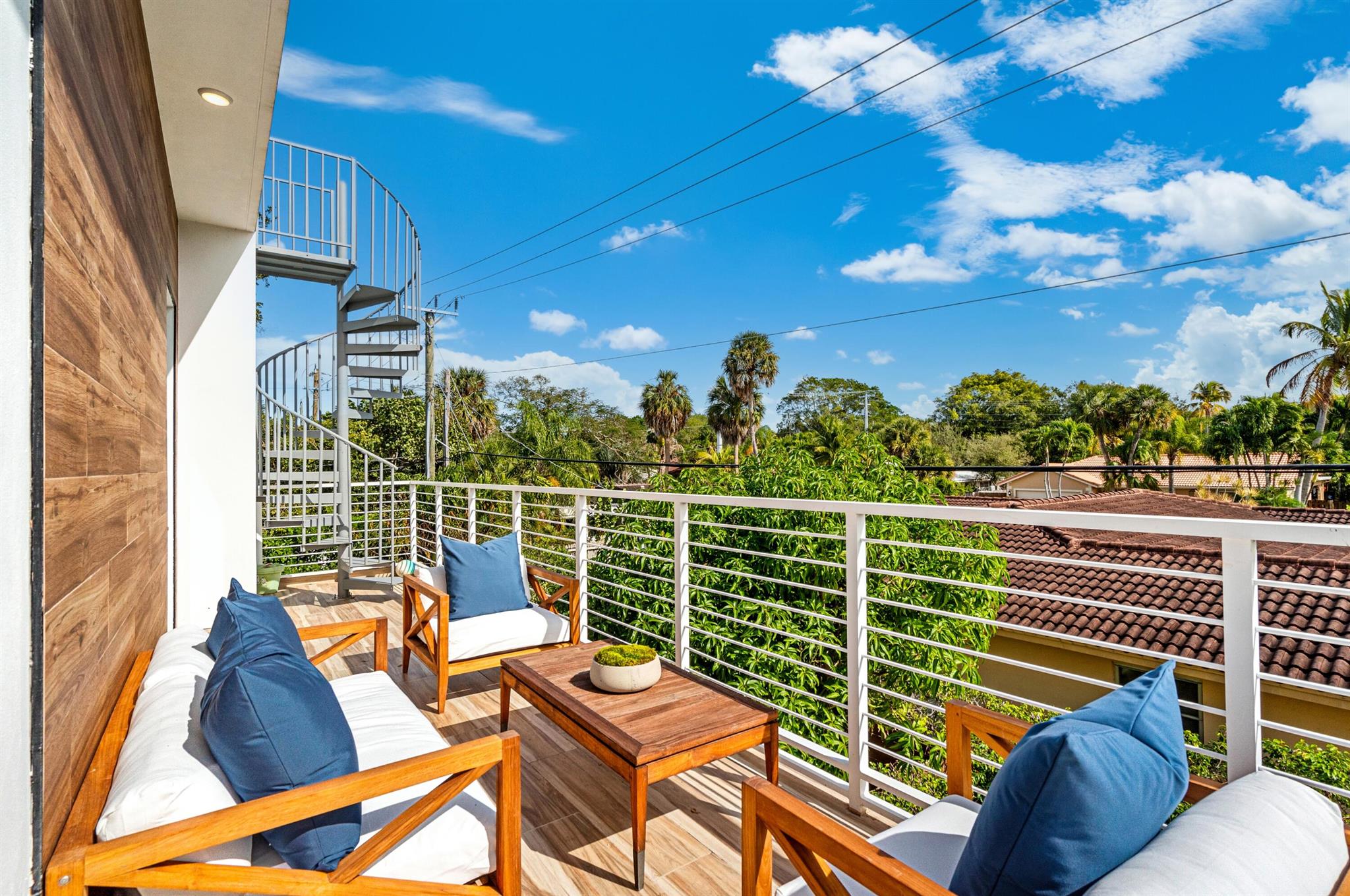 Tunison Palms - Residential