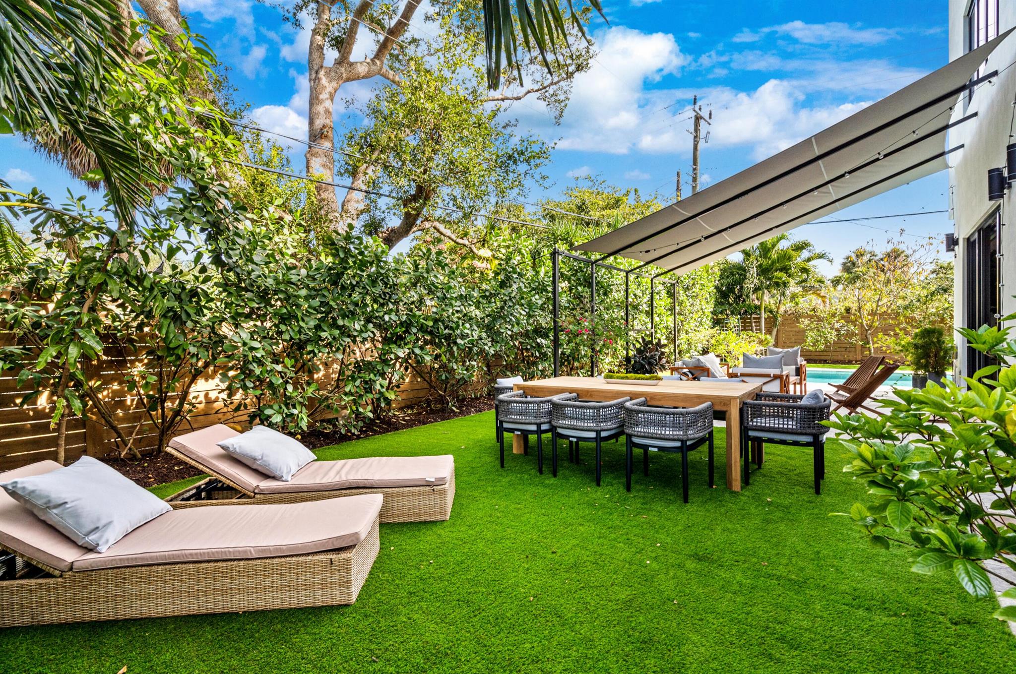 Tunison Palms - Residential