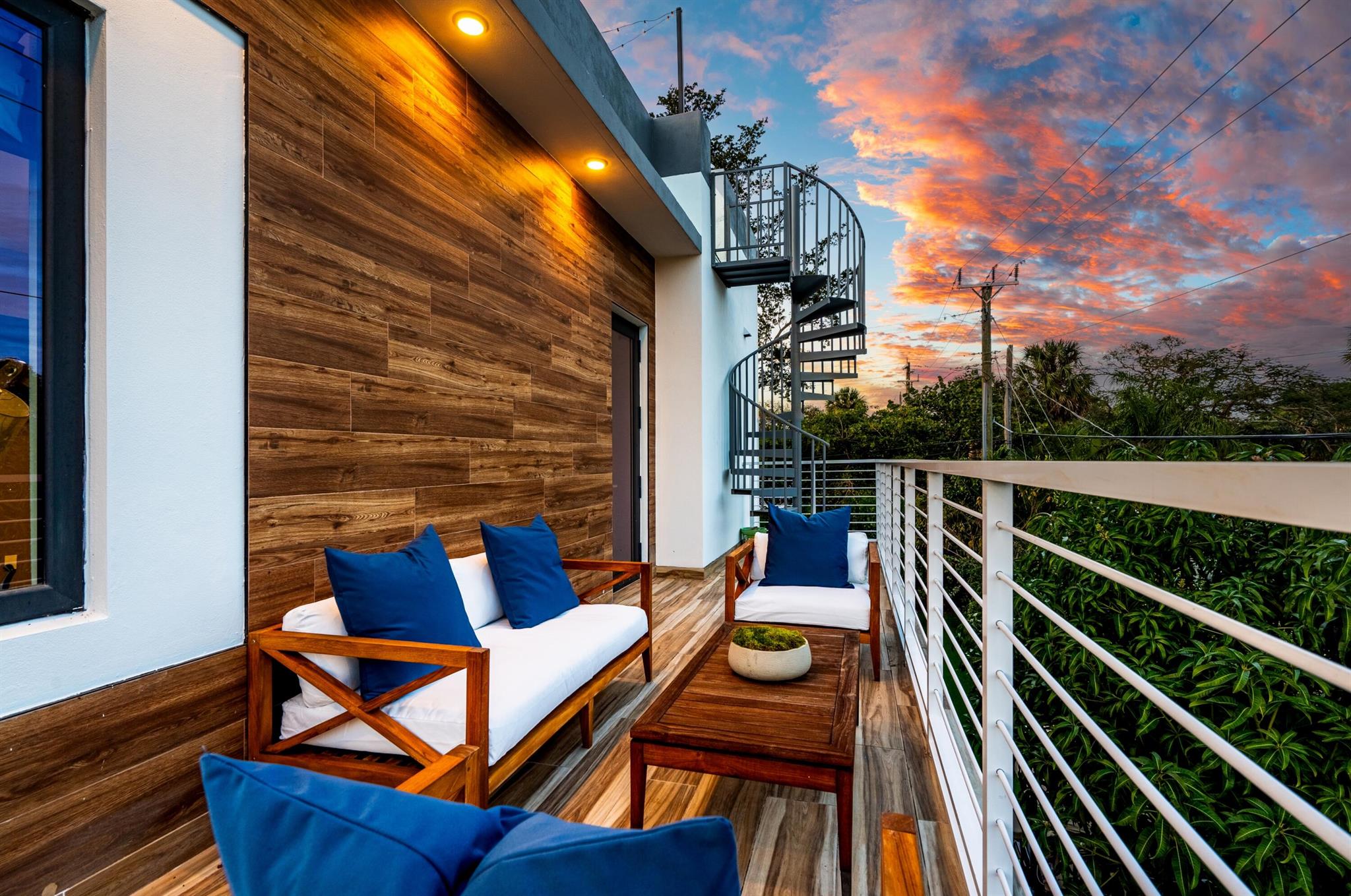 Tunison Palms - Residential