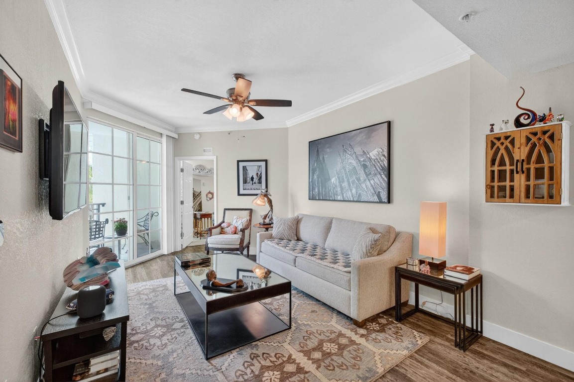 533 NE 3rd Avenue 531