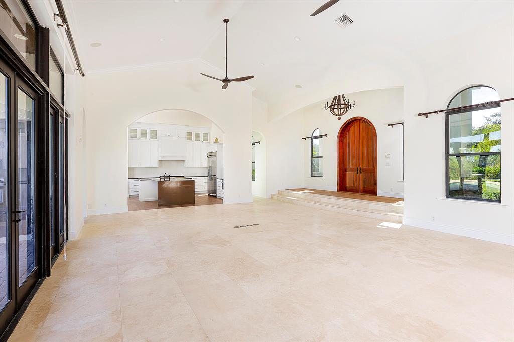 PALM BEACH POINT - Residential