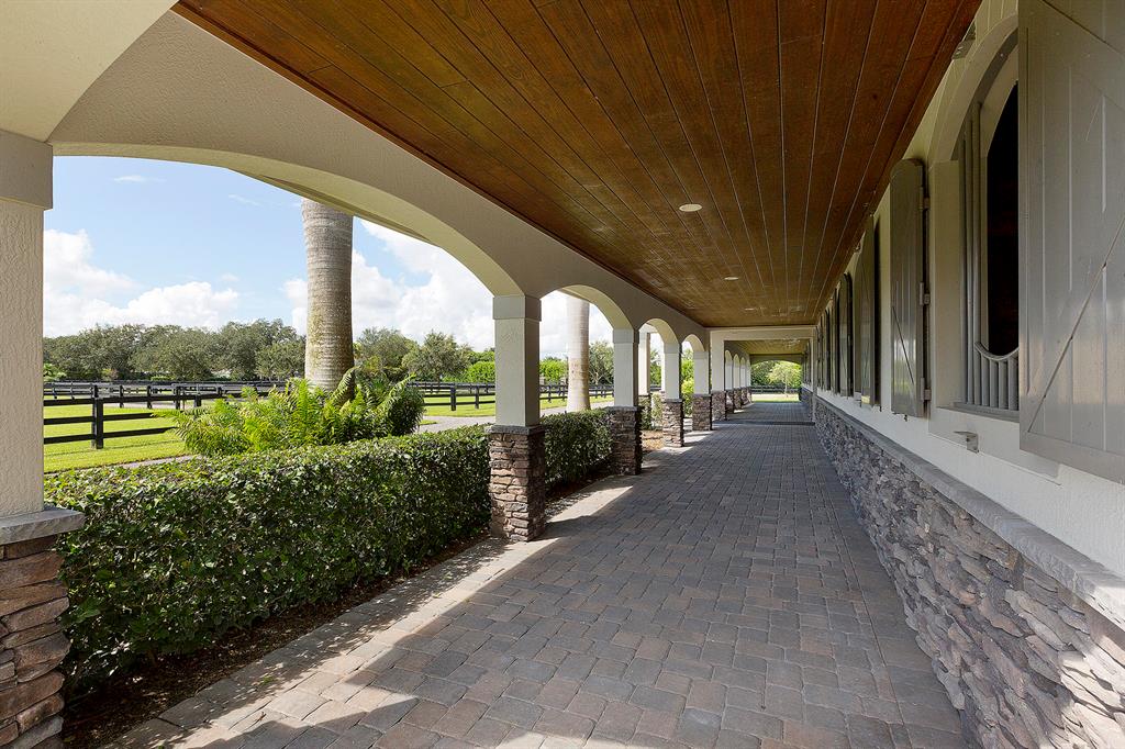 PALM BEACH POINT - Residential