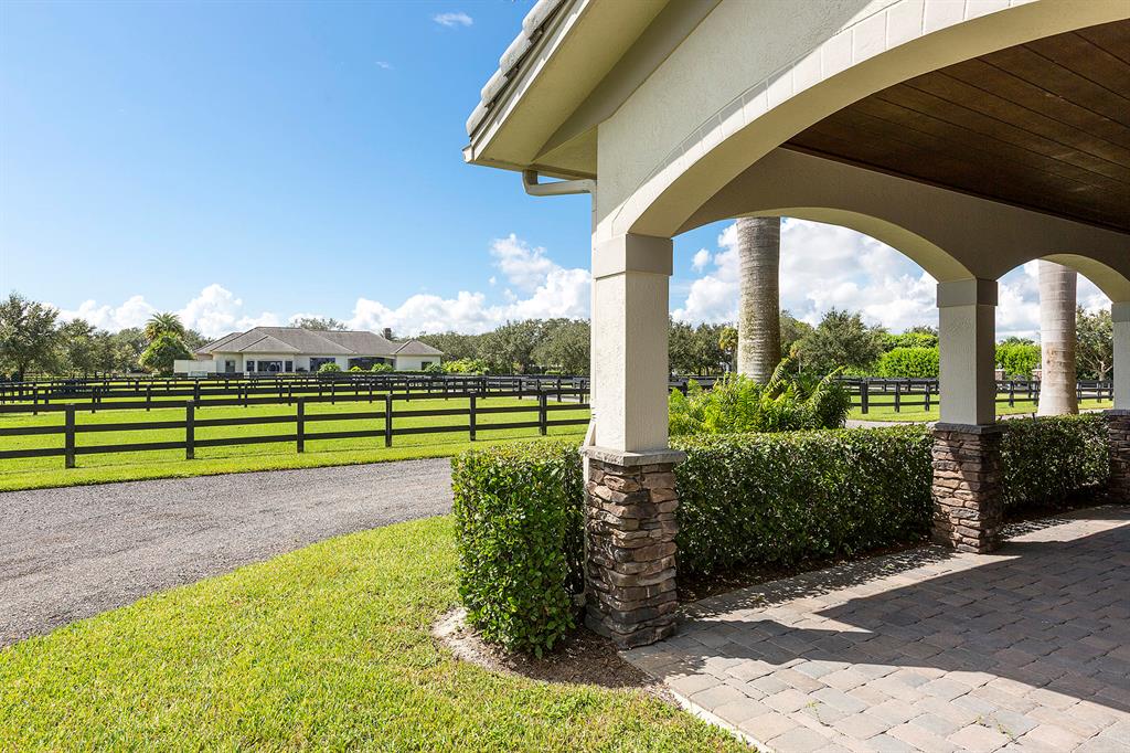 PALM BEACH POINT - Residential