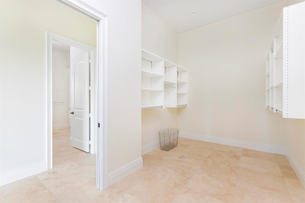 PALM BEACH POINT - Residential