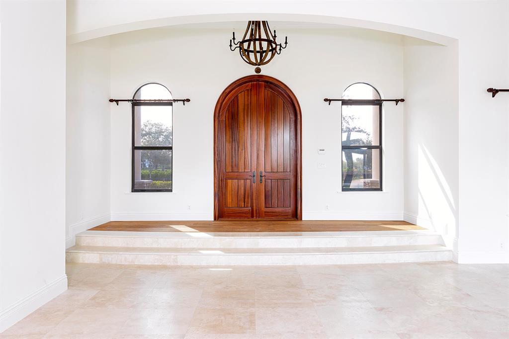 PALM BEACH POINT - Residential