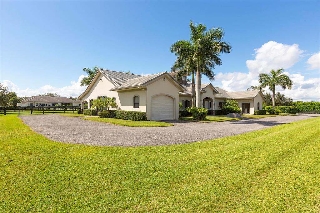 PALM BEACH POINT - Residential