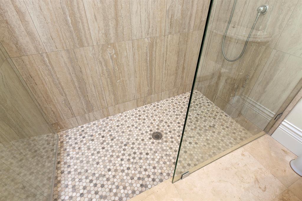 PALM BEACH POINT - Residential