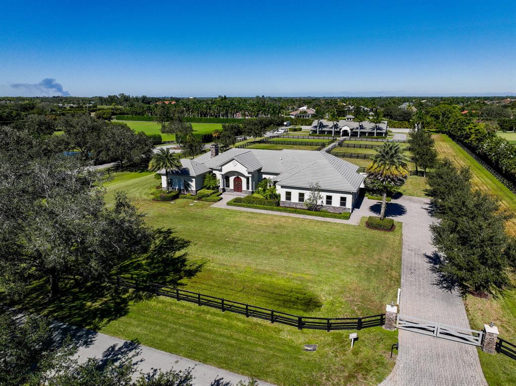 PALM BEACH POINT - Residential