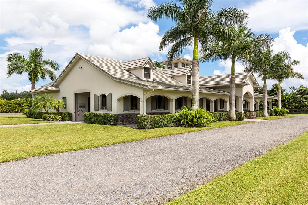 PALM BEACH POINT - Residential