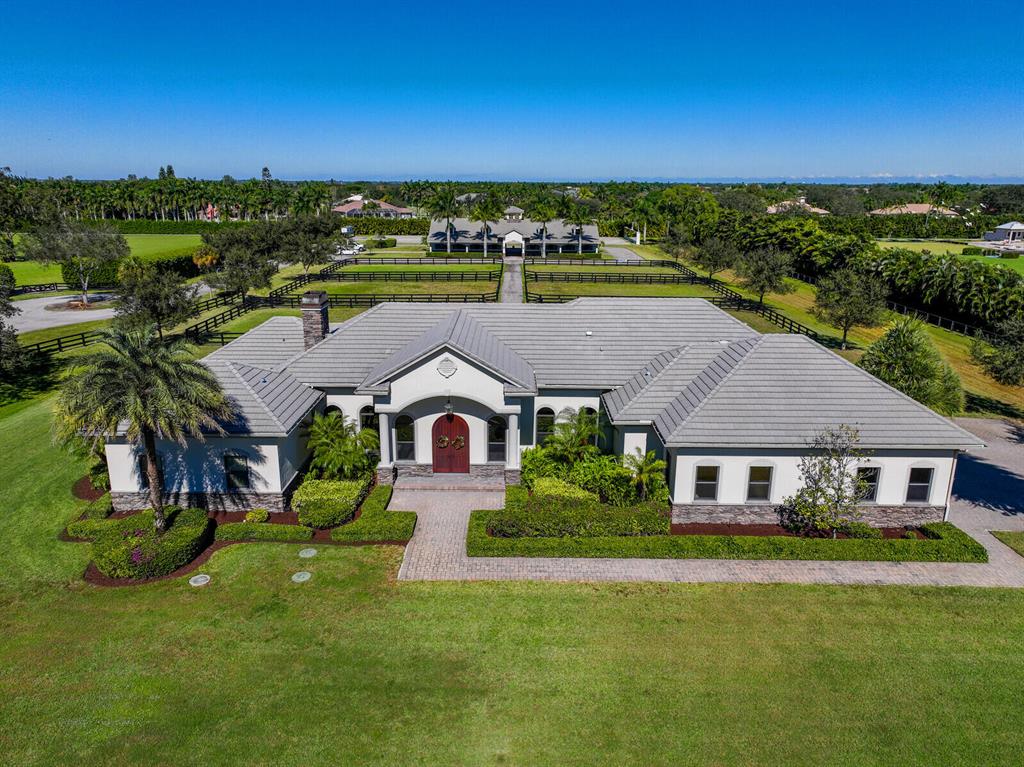 PALM BEACH POINT - Residential