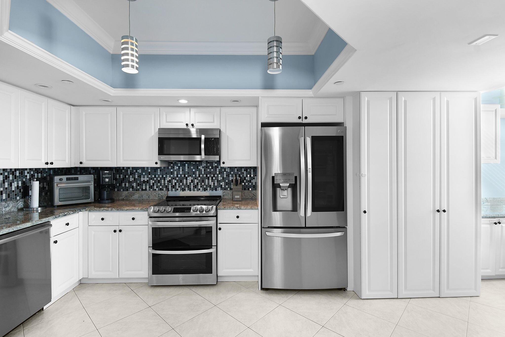 ISLAND DUNES OCEANSIDE CO - Residential