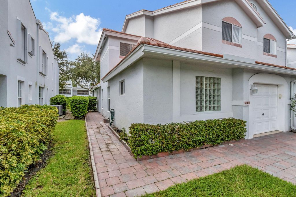 Photo of 6215 Old Court Road #501, Boca Raton, FL 33433 (MLS # R11024483)