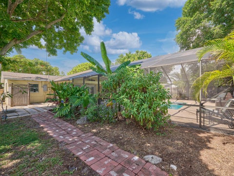 Tiny photo for 191 SE 27TH Avenue, Boynton Beach, FL 33435 (MLS # B26070700)